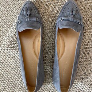 Talbots Gray Suede Tassled Flats Women's Pointed Toe Loafer Driving Shoes 9M